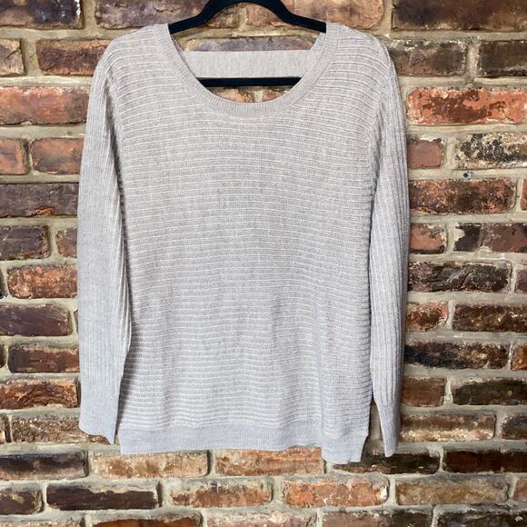 NWT Soho New York & Company Tan Knit Drape Surplice Back Sweater Women's Small - Picture 1 of 8